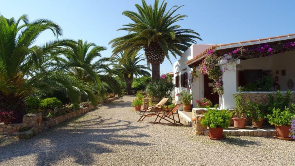 Appartamentos Michel Dos Sant Ferran de Ses Roques Exterior photo